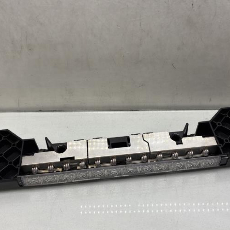 Feu arriere stop central PEUGEOT 407 Photo n°2