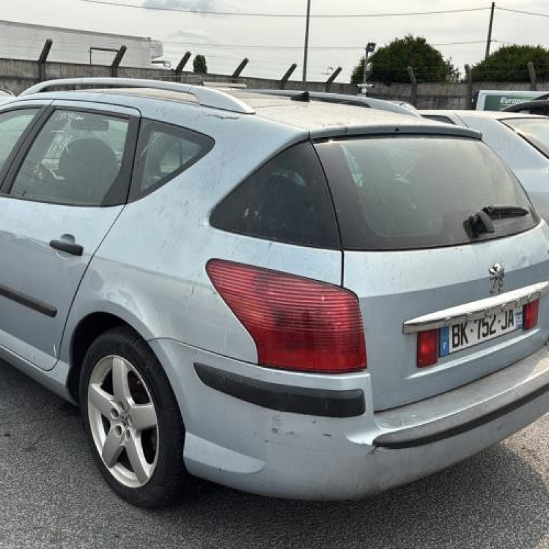 Feu arriere stop central PEUGEOT 407 Photo n°8