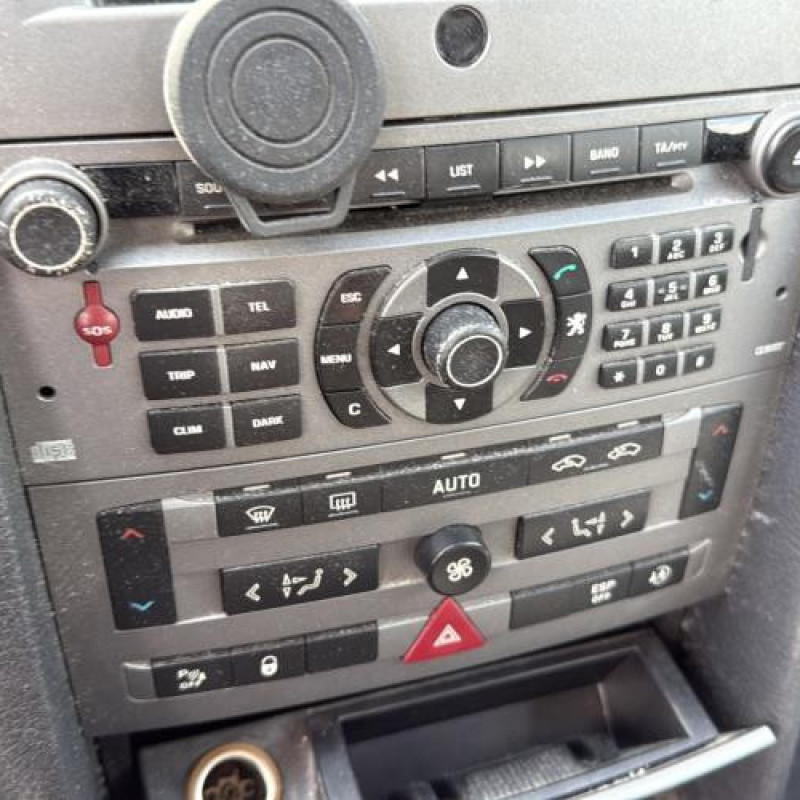 Feu arriere stop central PEUGEOT 407 Photo n°19