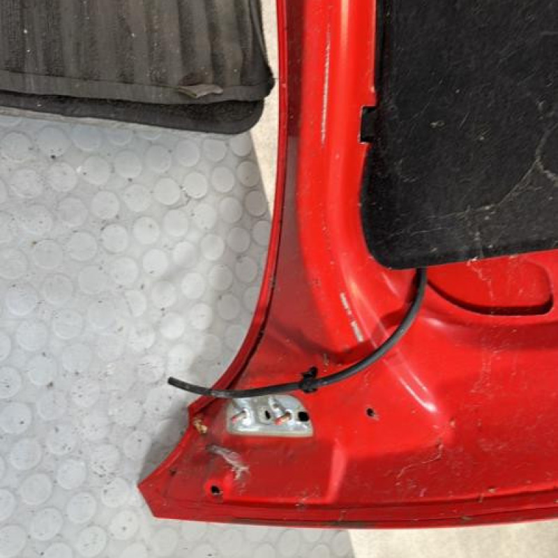 Capot FORD FIESTA 6 Photo n°8