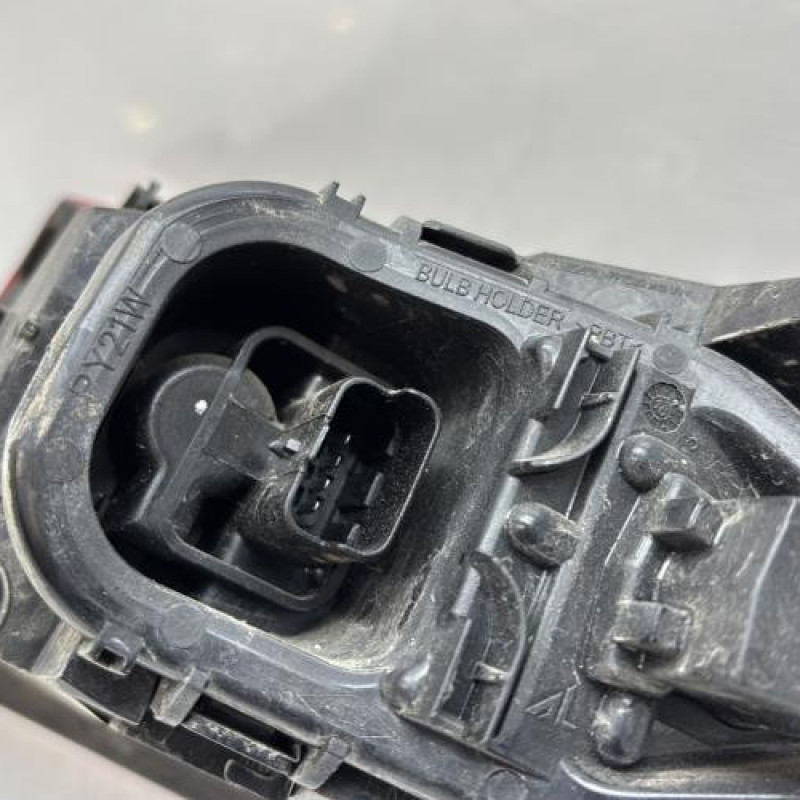 Feu arriere principal gauche (feux) RENAULT CLIO 4 Photo n°6