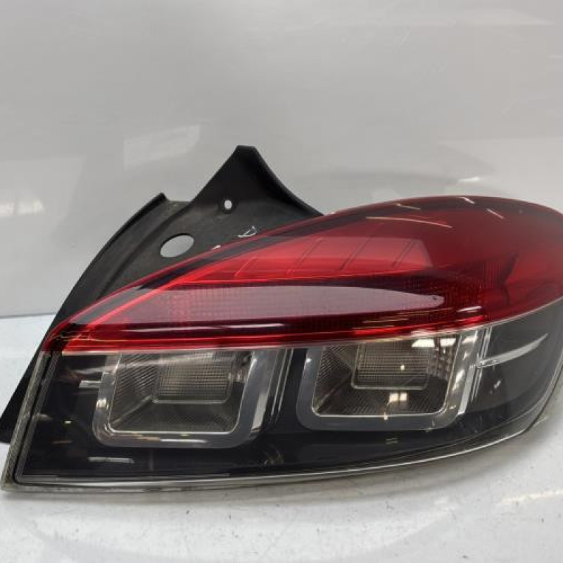 Feu arriere principal droit (feux) RENAULT MEGANE 3 Photo n°1