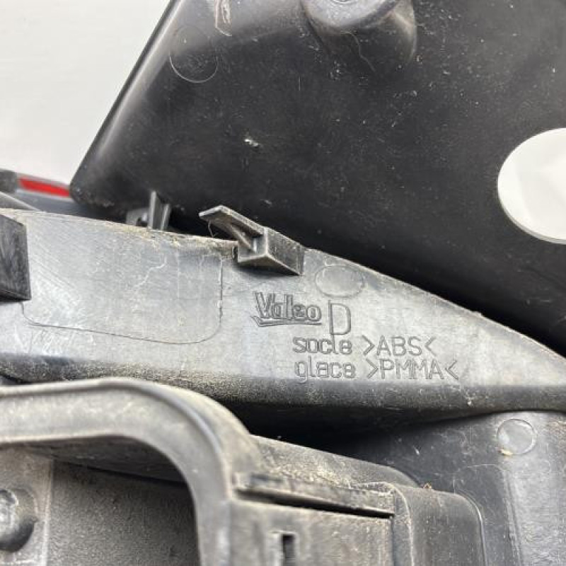 Feu arriere principal droit (feux) RENAULT MEGANE 3 Photo n°6