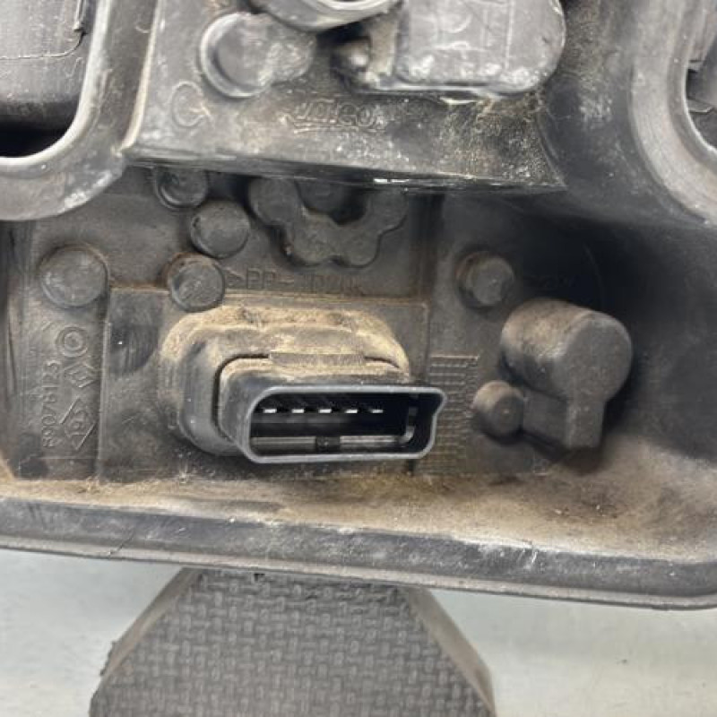 Feu arriere principal gauche (feux) RENAULT MEGANE 3 Photo n°6