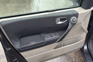 Feu arriere stop central RENAULT MEGANE 2