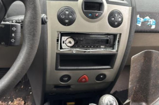 Feu arriere stop central RENAULT MEGANE 2