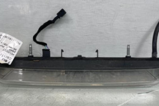 Feu arriere stop central PEUGEOT 2008 1