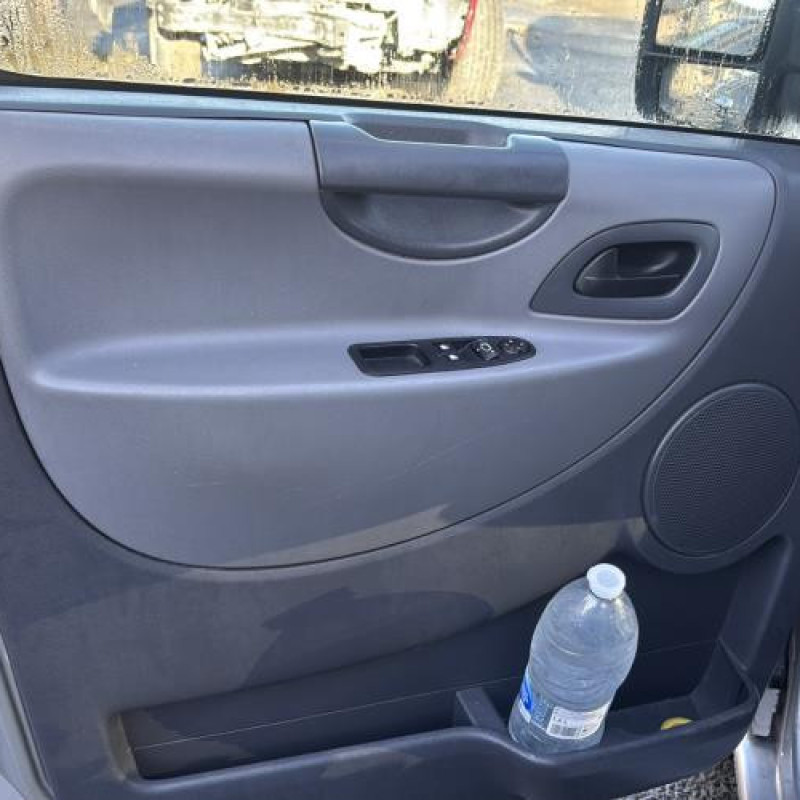 Feu arriere stop central PEUGEOT EXPERT 2 Photo n°17