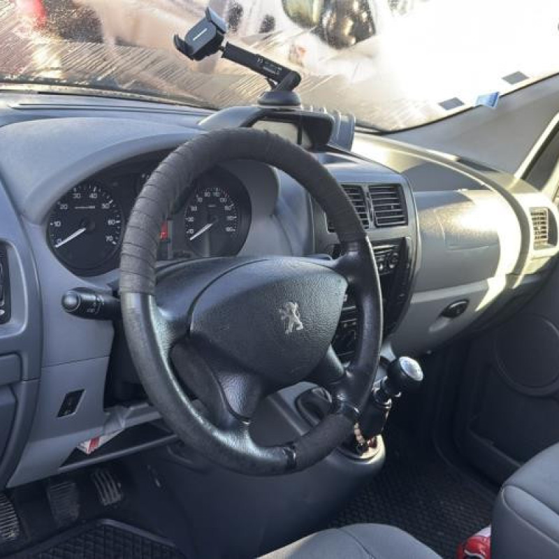 Feu arriere stop central PEUGEOT EXPERT 2 Photo n°20