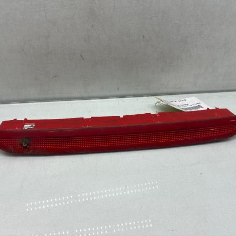 Feu arriere stop central VOLKSWAGEN GOLF 6 Photo n°1