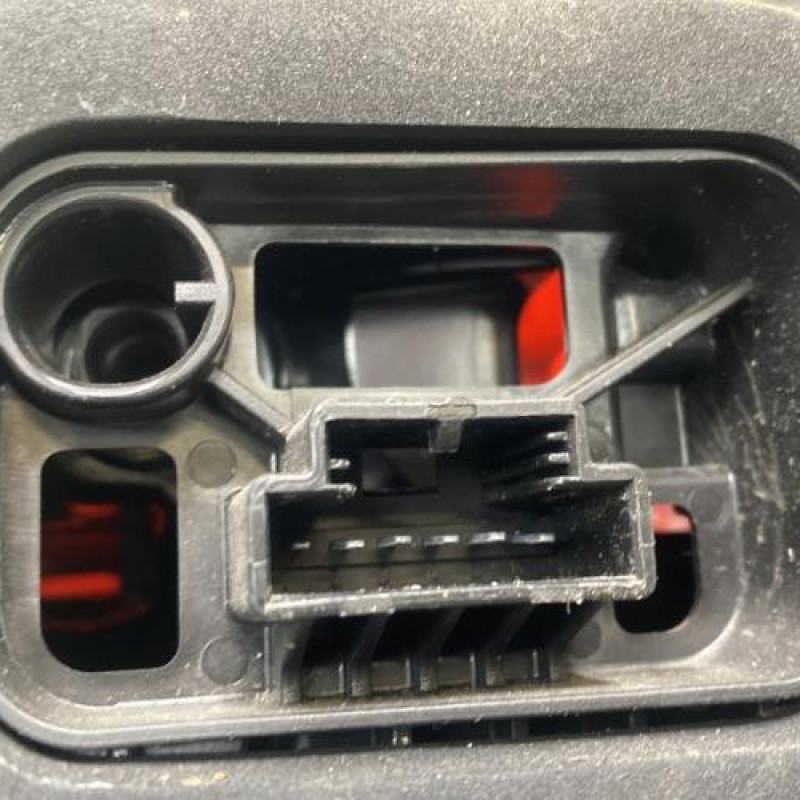 Feu arriere principal gauche (feux) VOLKSWAGEN POLO 5 Photo n°4