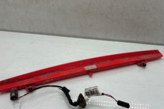 Feu arriere stop central AUDI Q2