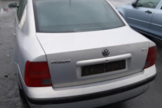 Aile avant gauche VOLKSWAGEN PASSAT 4
