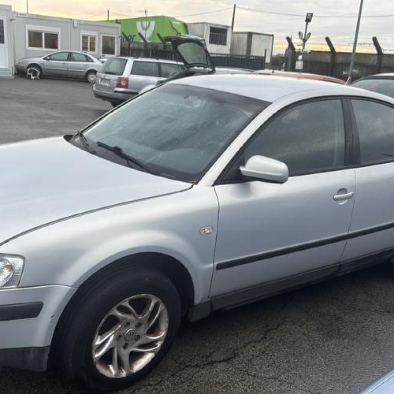 Aile avant gauche VOLKSWAGEN PASSAT 4 Photo n°18