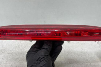 Feu arriere stop central PEUGEOT 208 1 Photo n°1