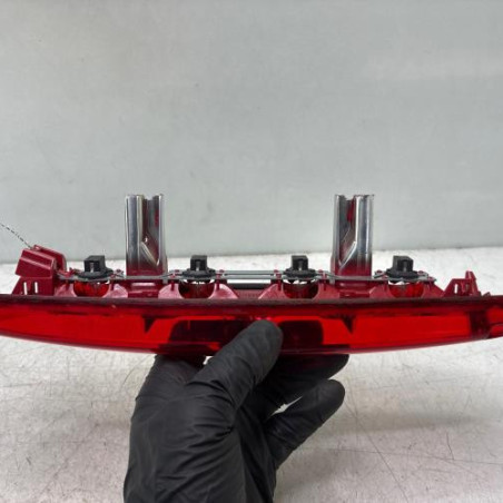 Feu arriere stop central PEUGEOT 208 1