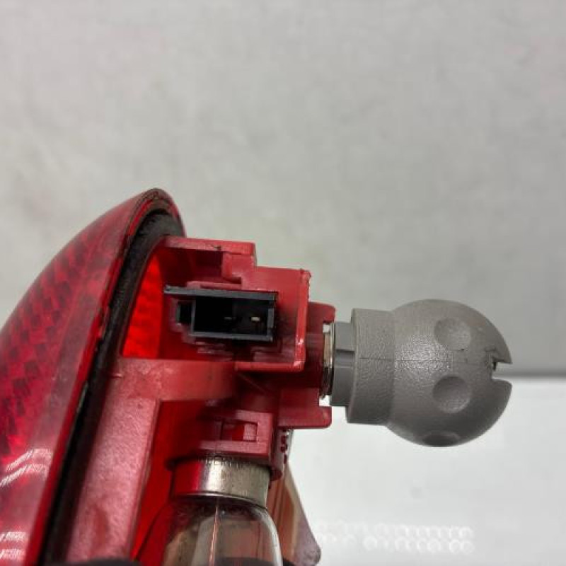 Feu arriere stop central RENAULT KANGOO 1 Photo n°3