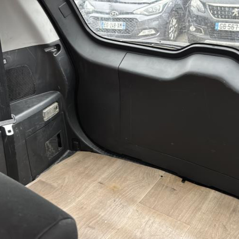 Aile avant droit MAZDA 5 1 Photo n°18