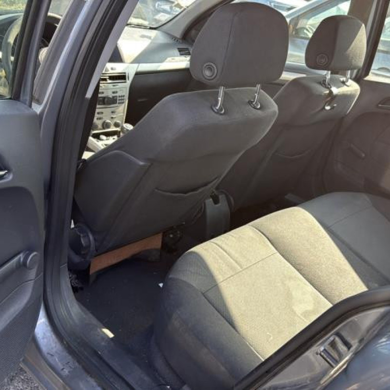 Capot OPEL ASTRA H Photo n°18