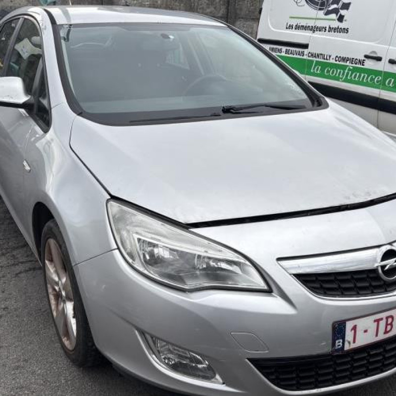 Capot OPEL ASTRA J Photo n°20