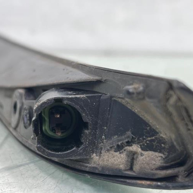 Feu arriere stop central RENAULT CLIO 2 Photo n°3