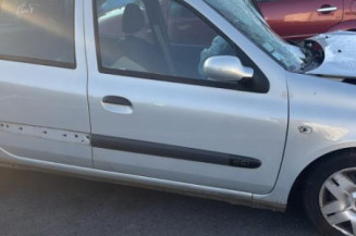 Feu arriere stop central RENAULT CLIO 2