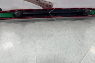 Feu arriere stop central PEUGEOT 3008 1