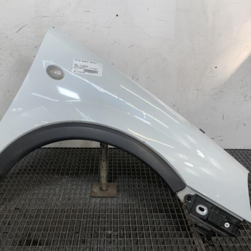 Aile avant droit OPEL CORSA C Photo n°1