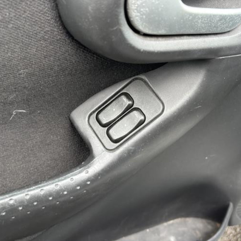 Aile avant droit OPEL CORSA C Photo n°16