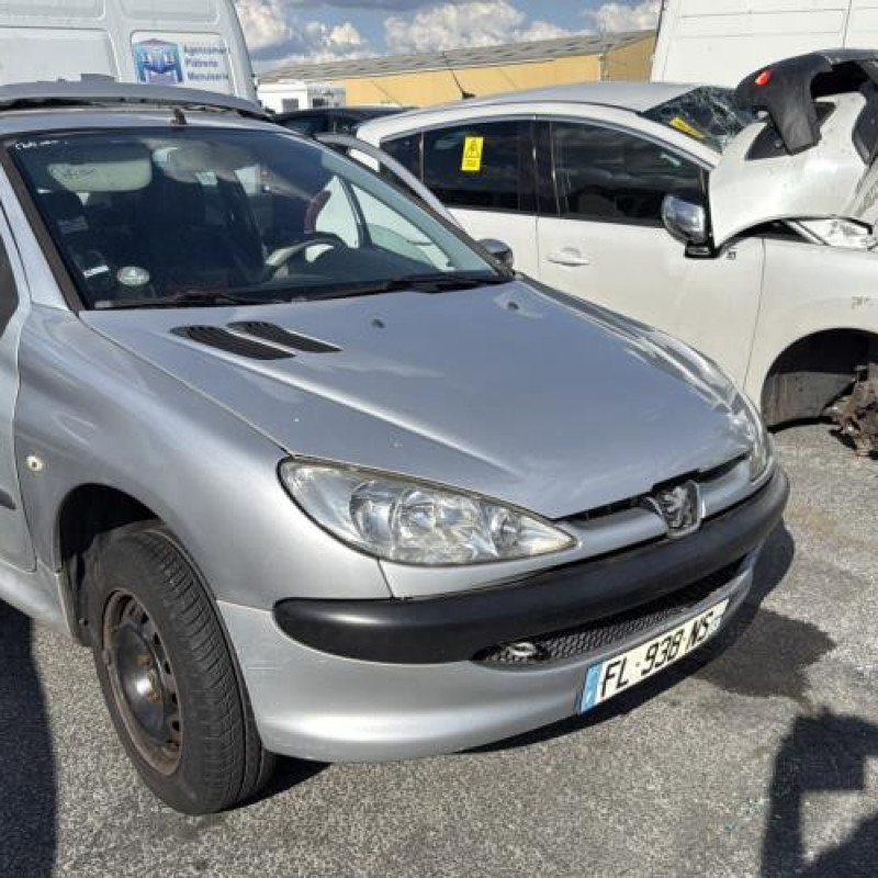 Aile avant droit PEUGEOT 206 Photo n°8
