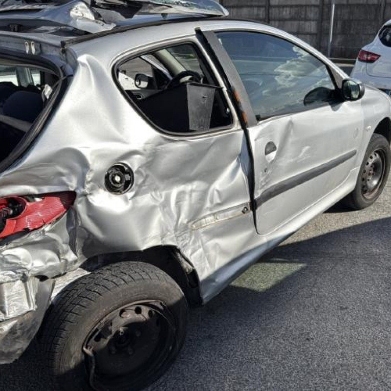 Aile avant droit PEUGEOT 206 Photo n°9