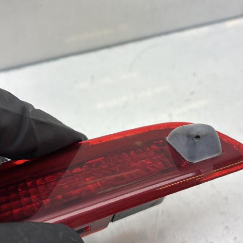 Feu arriere stop central OPEL MERIVA A Photo n°2