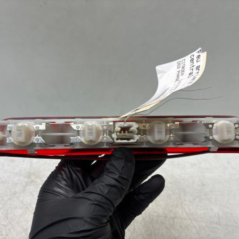 Feu arriere stop central CITROEN DS3 Photo n°3