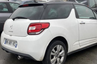 Feu arriere stop central CITROEN DS3