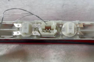 Feu arriere stop central DS DS3