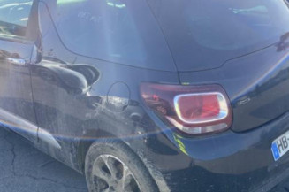 Feu arriere stop central DS DS3