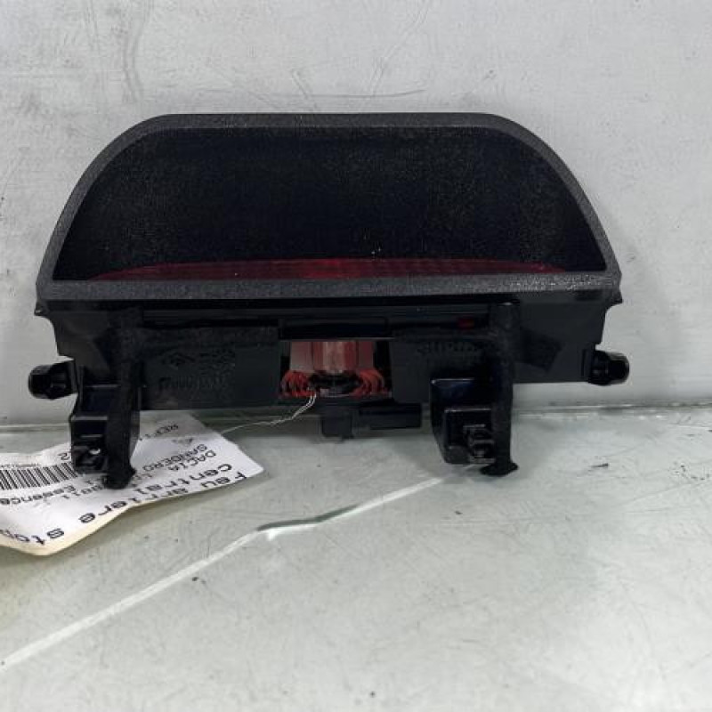 Feu arriere stop central DACIA SANDERO 1 Photo n°1