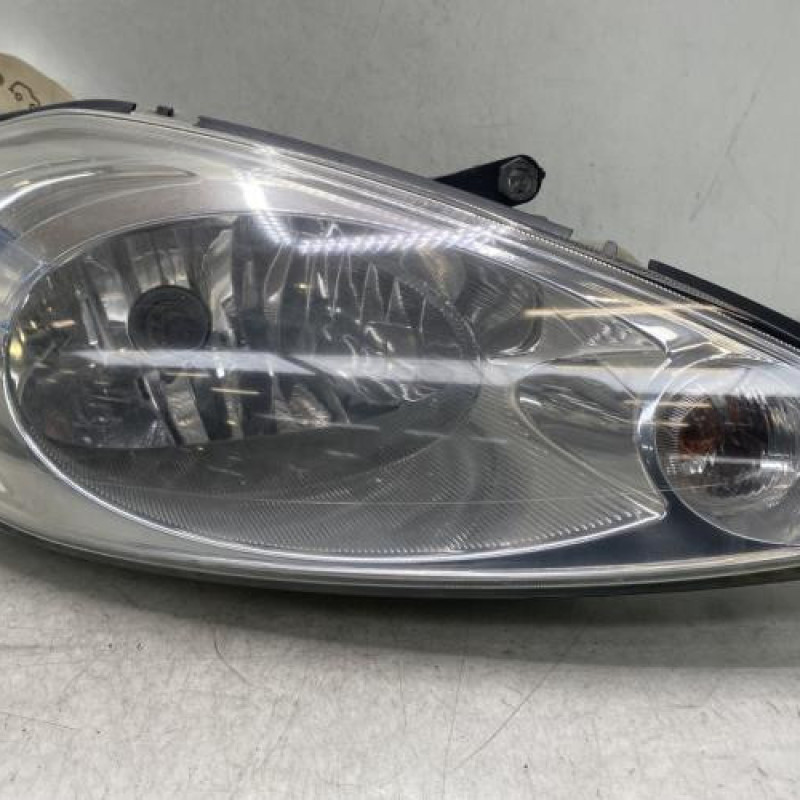 Optique avant principal droit (feux)(phare) FORD KA 2 Photo n°1