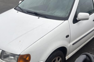 Retroviseur gauche VOLKSWAGEN POLO 3