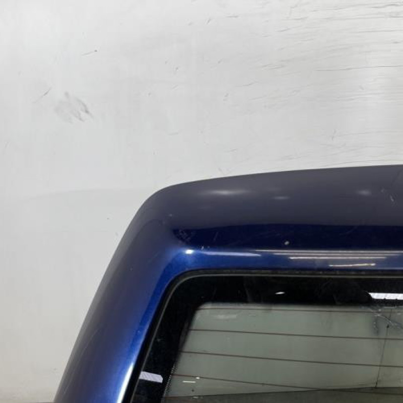 Malle/Hayon arriere VOLKSWAGEN GOLF 4 Photo n°2