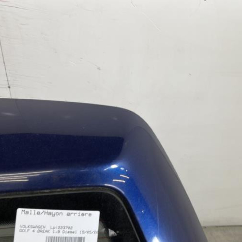 Malle/Hayon arriere VOLKSWAGEN GOLF 4 Photo n°3