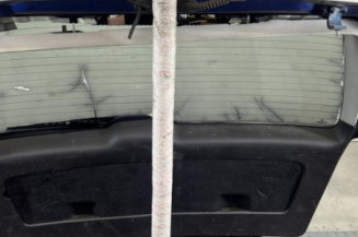 Malle/Hayon arriere VOLKSWAGEN GOLF 4
