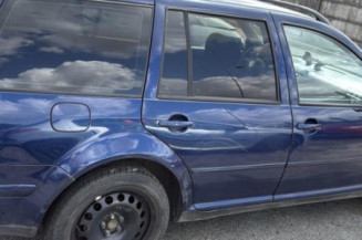 Malle/Hayon arriere VOLKSWAGEN GOLF 4