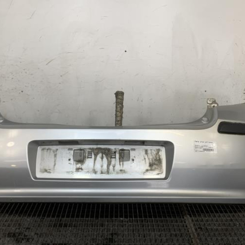 Pare choc arriere RENAULT CLIO 3 Photo n°1