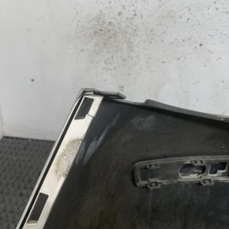 Pare choc arriere RENAULT CLIO 3 Photo n°9