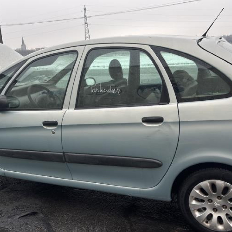 Pare choc arriere CITROEN XSARA PICASSO Photo n°18