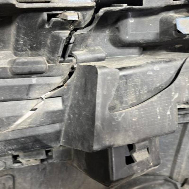 Pare choc avant CITROEN BERLINGO 2 Photo n°7