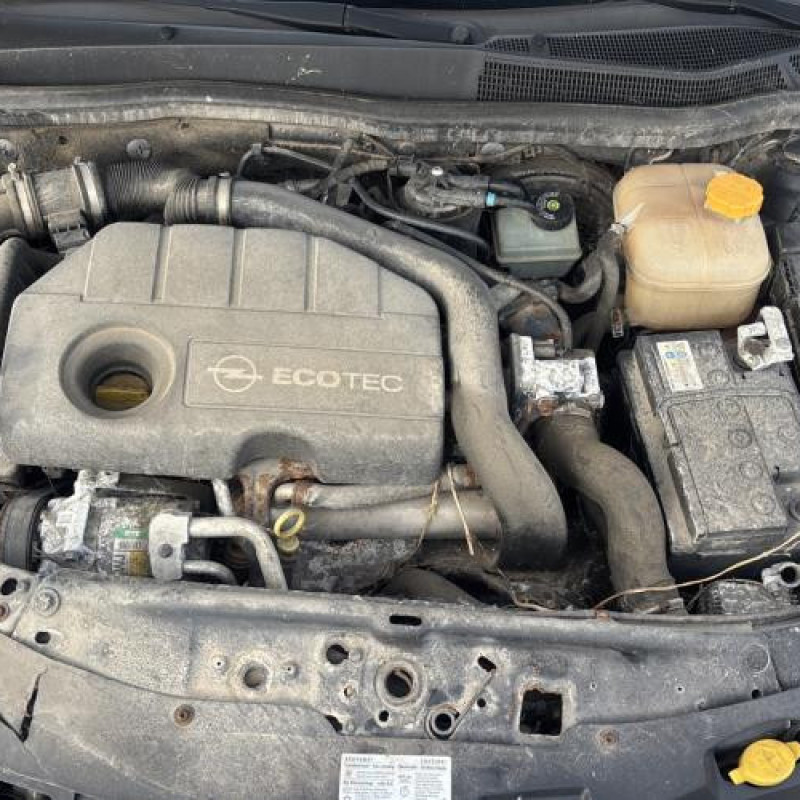 Pare choc arriere OPEL ASTRA H Photo n°9