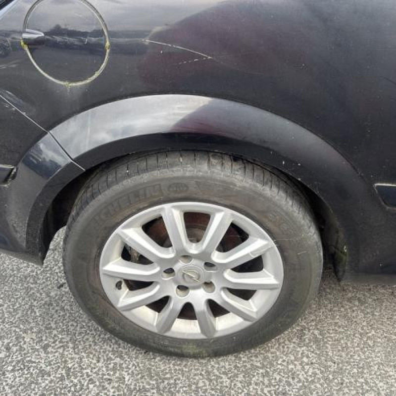 Pare choc arriere OPEL ASTRA H Photo n°14