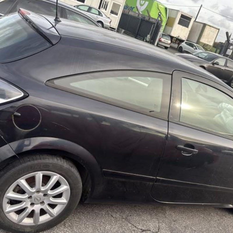 Pare choc arriere OPEL ASTRA H Photo n°18